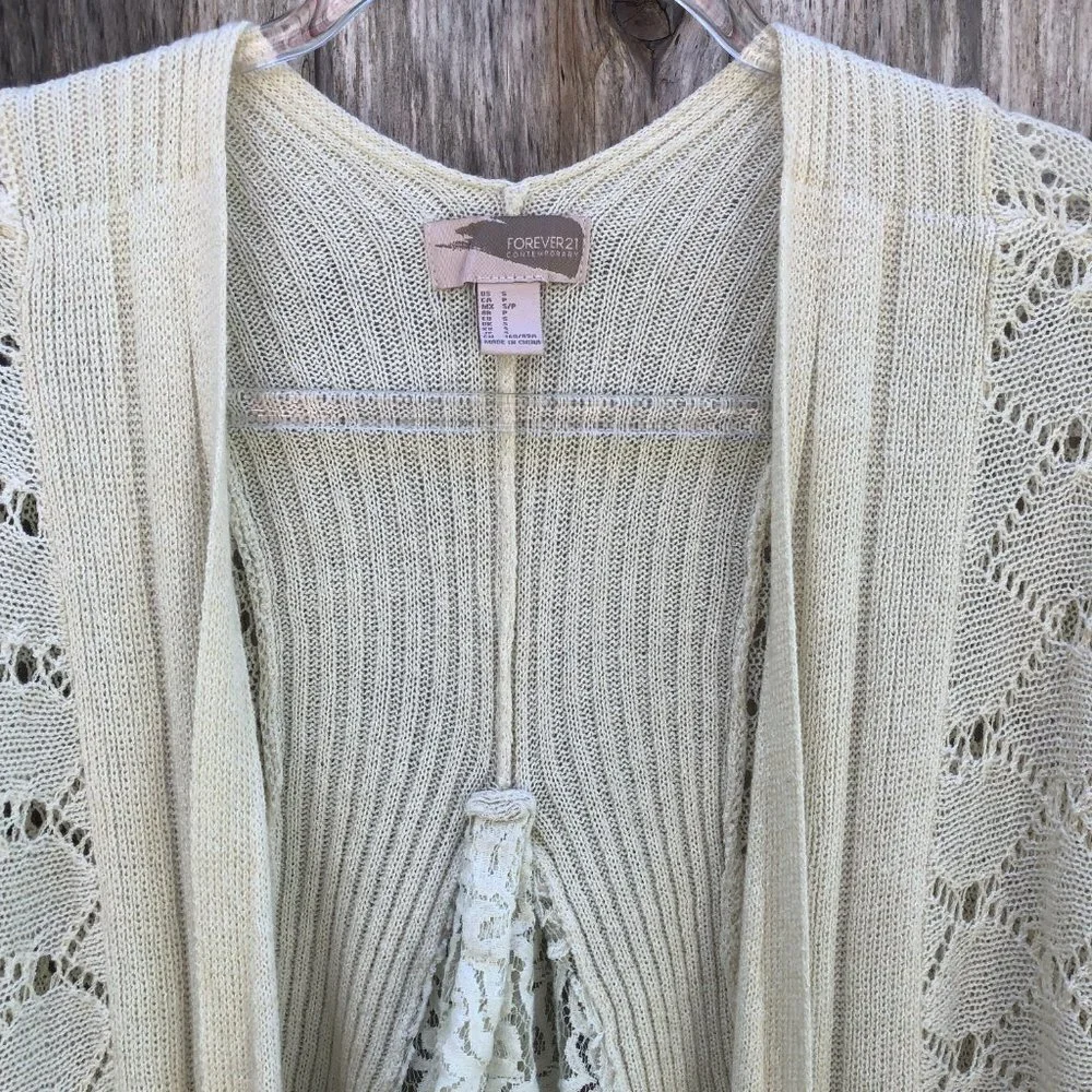 Forever 21 Flowy Crochet and Lace Cover-up Small